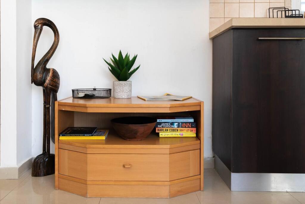 Urban Oasis- 3 - Prime - Private Parking - By Bookiz Apartment Tel Aviv